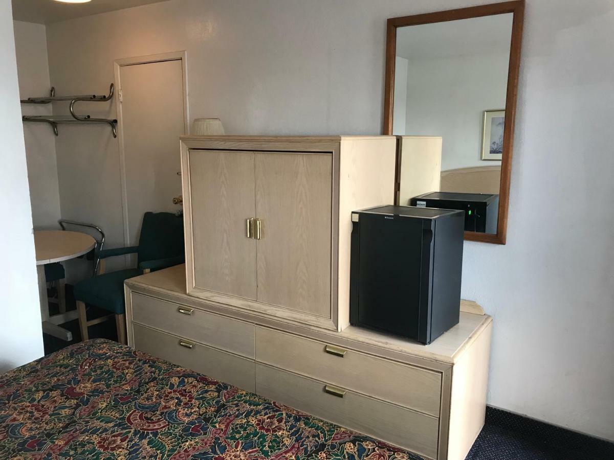 American Budget Inn And Suites-Modesto Kültér fotó